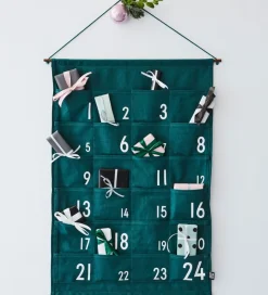 Design Letters Julekalender - 73 cm - Mørkegrøn