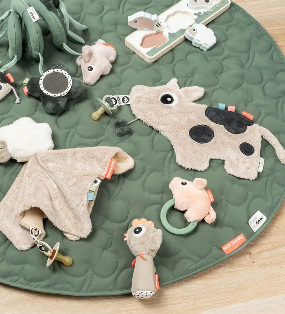 Done by Deer Nusseklud - Dotti - Sand