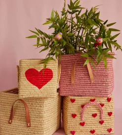 Rice Opbevaringskurv - Raffia - 30x30x25 cm - Natur m. Hjerter