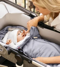 Voksi Kørepose - Sky Light - 88/113 cm - Grå