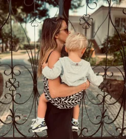 Wildride Bæresele - Feathers - Sort/Hvid