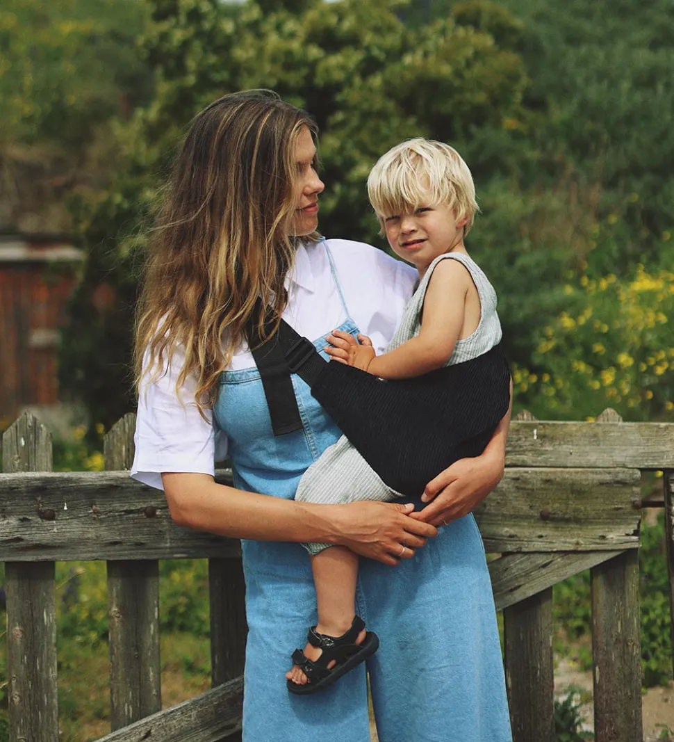 Wildride Bæresele - The Toddler Swing - Black Rib