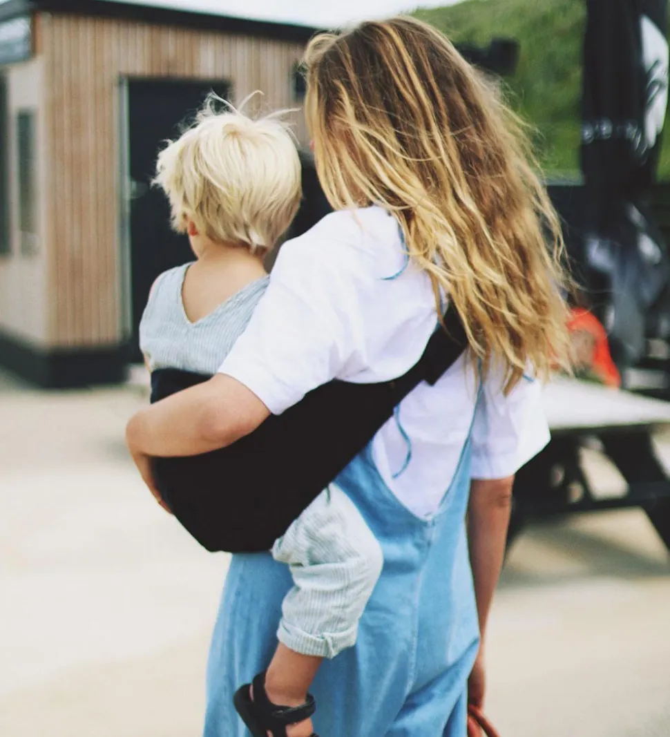 Wildride Bæresele - The Toddler Swing - Black Rib